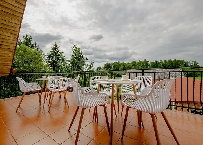 Siedlisko 64 Villa Waniewo